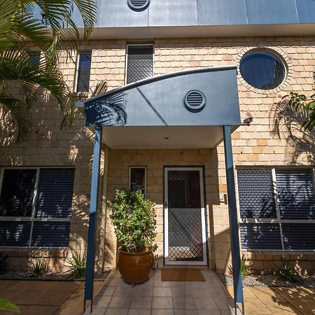 Beachhouse Bed And Breakfast Redcliffe Exterior photo